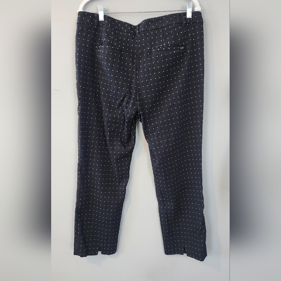 White House Black Market Pants. Ankle Length. Size 14 - Picture 5 of 6
